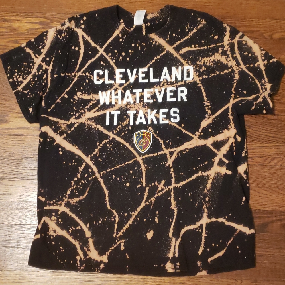 XL CLEVELAND SHIRT - DISTRESSED